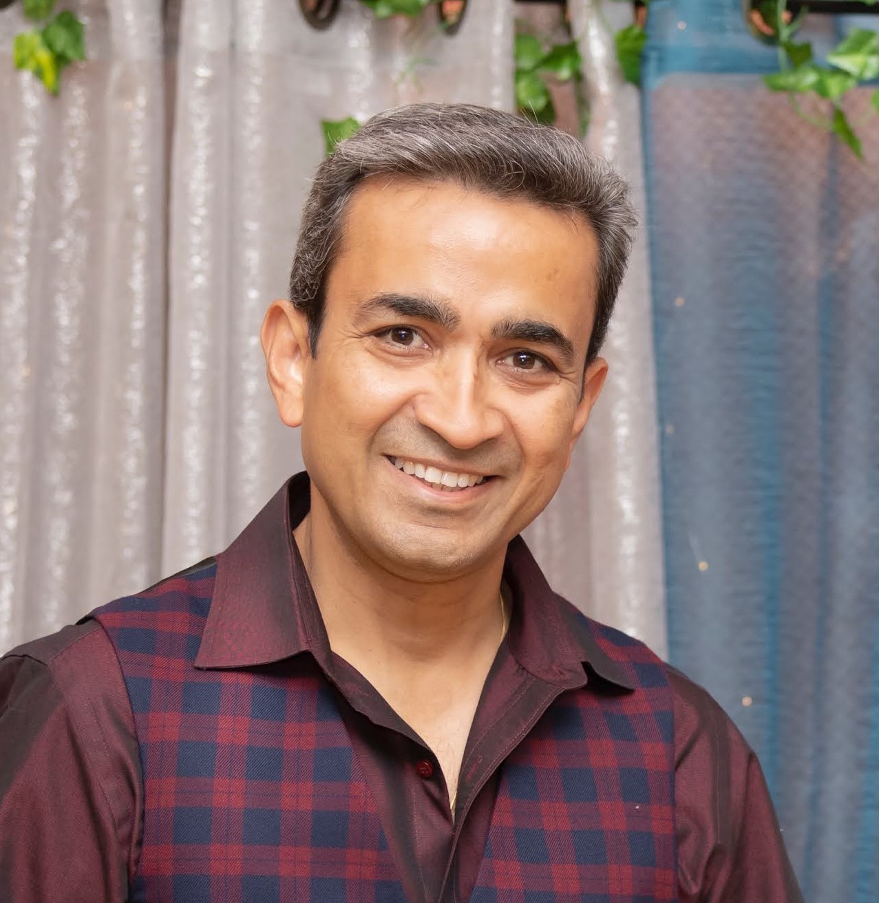 Avi Gupta